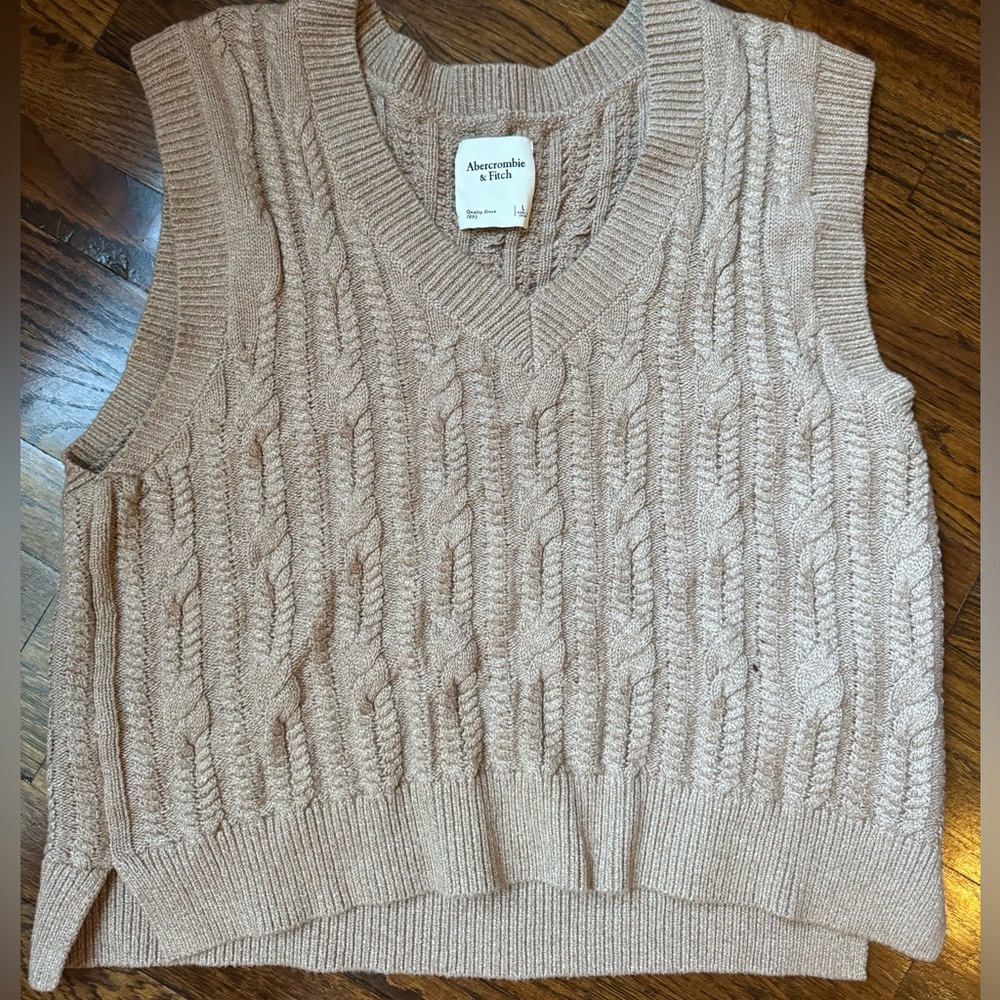 Abercrombie & Fitch vest